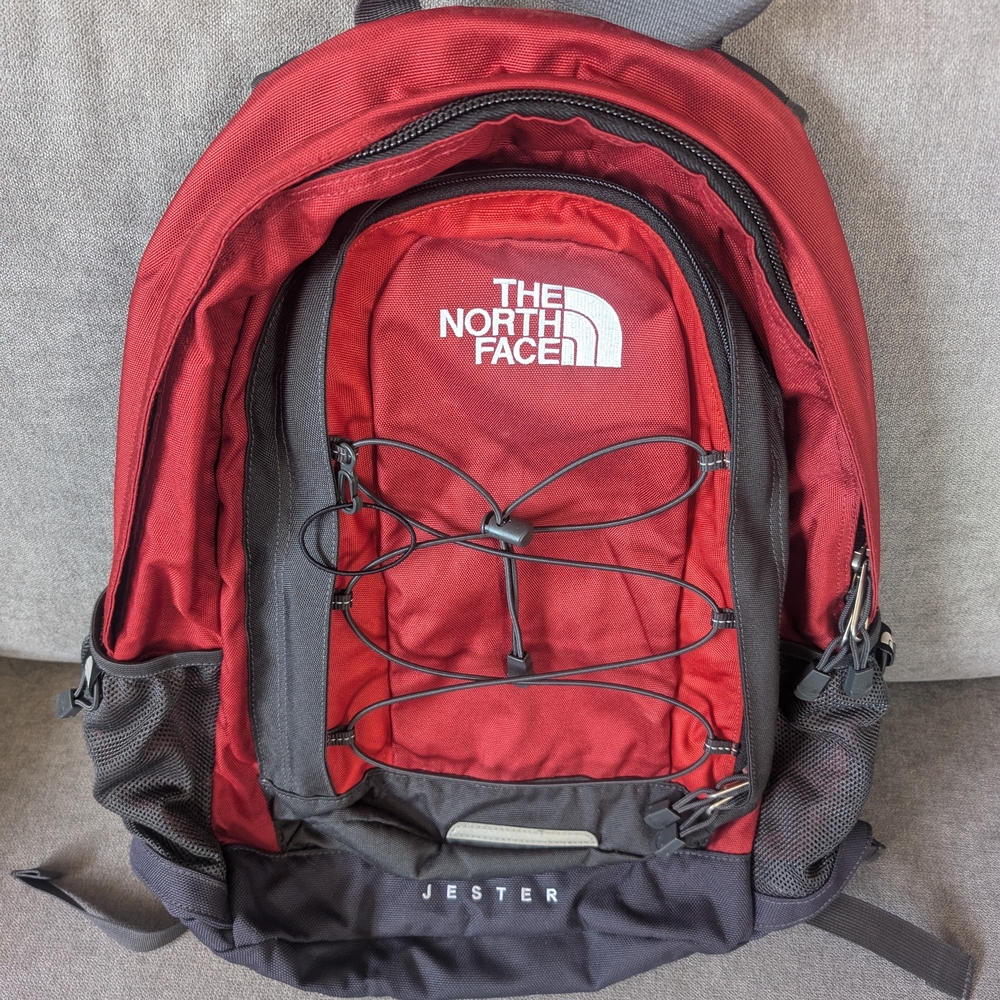 The North Face Men's Jester Backpack